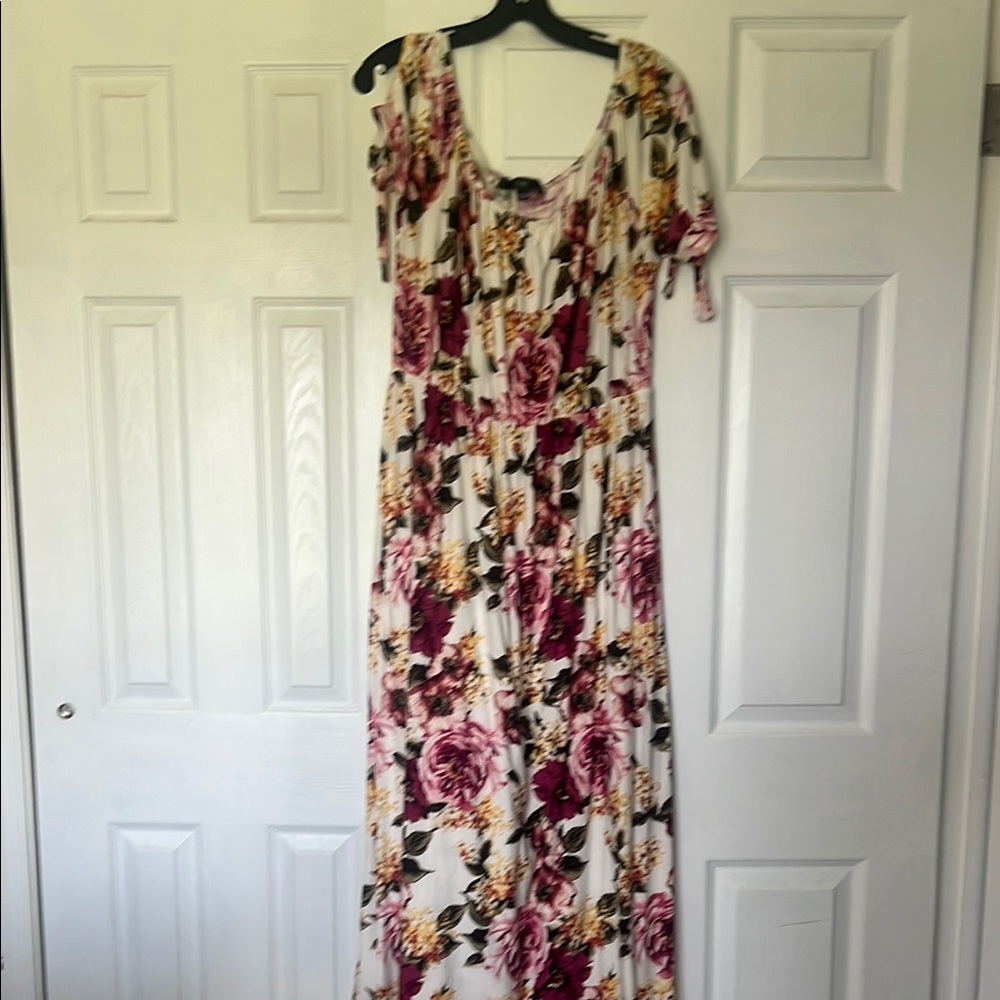 Women's 2X Floral Maxi Dress